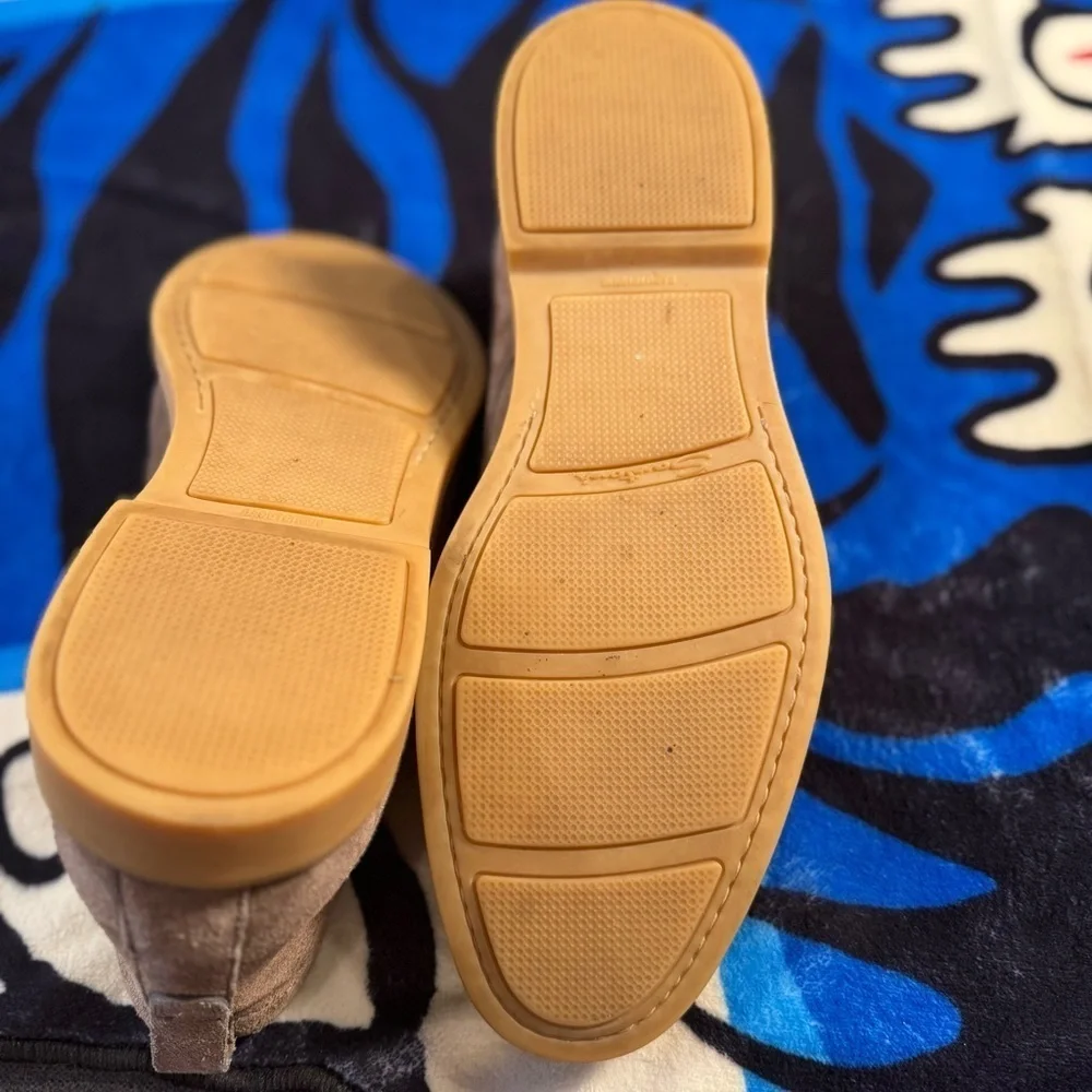 Santoni Brown Suede Chukka Slip-On Boots with Tan Soles
